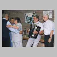 080-2271 14. Treffen vom 3.-5. September 1999 in Loehne - Fuer die Musik sorgte unermuedlich Herbert.JPG